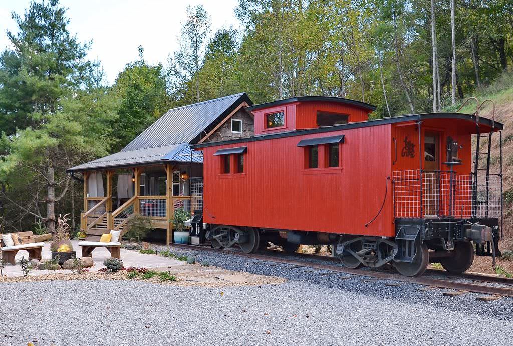 Image of: caboose tiny house style