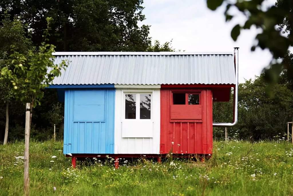 Image of: cheap tiny houses design