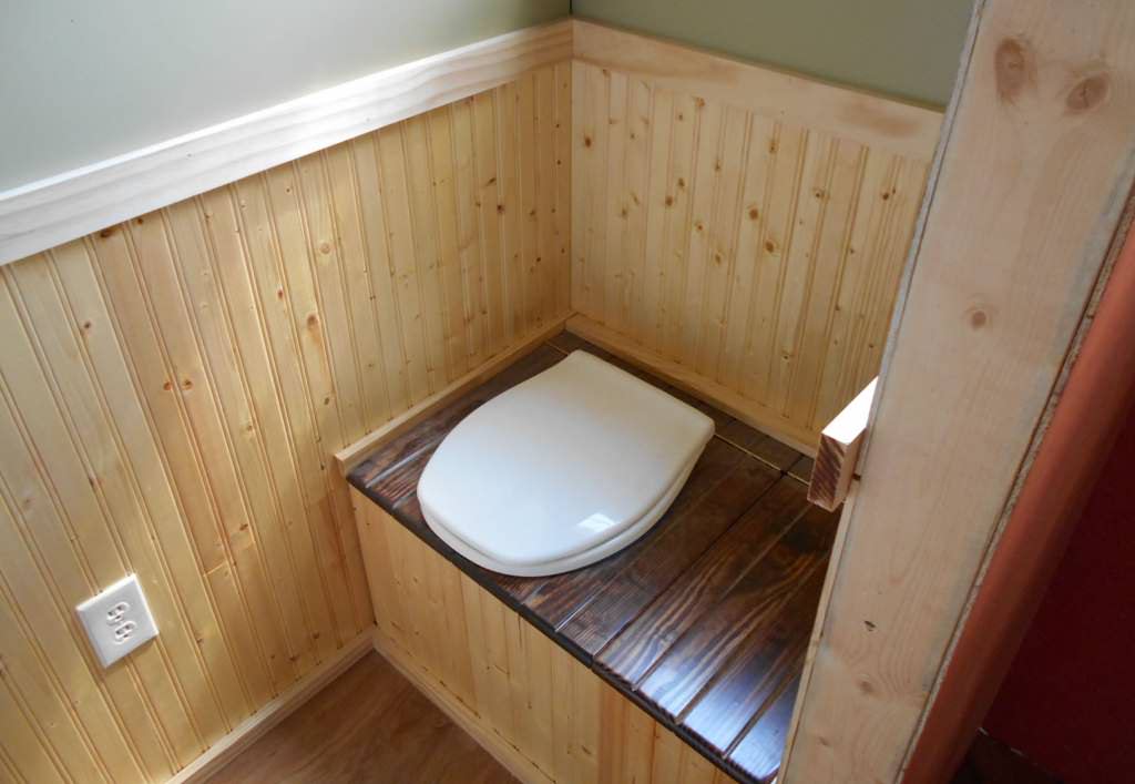 Image of: composting toilet tiny house