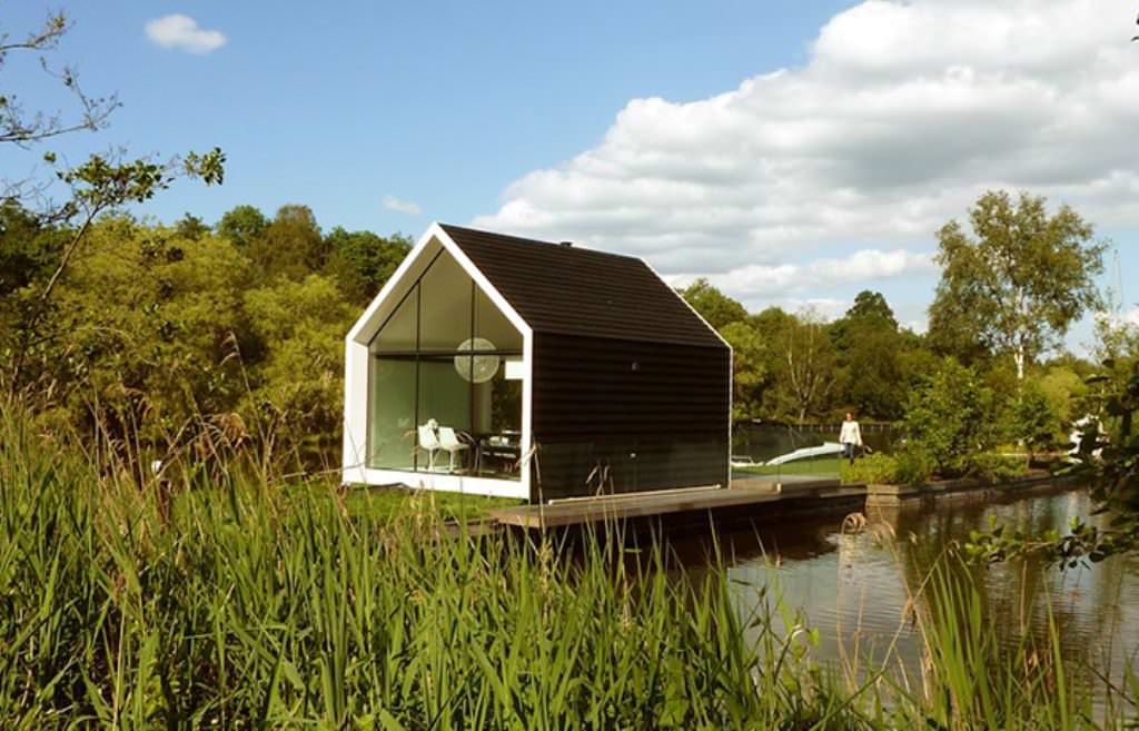 Image of: contemporary tiny houses idea on lake
