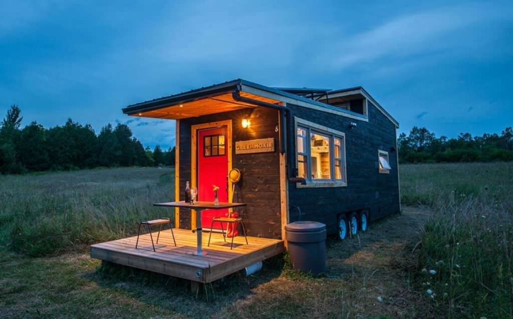 Image of: best custom tiny house