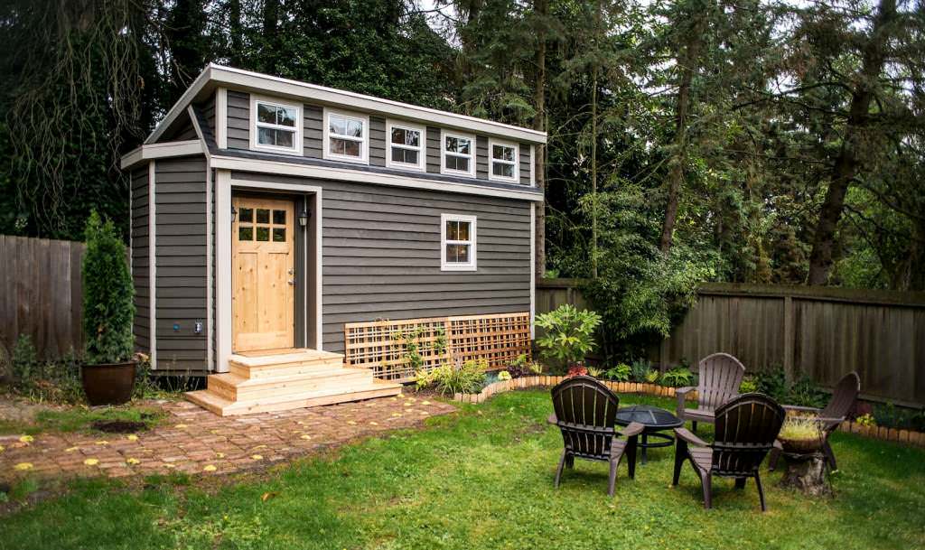 Image of: small tiny houses with yard