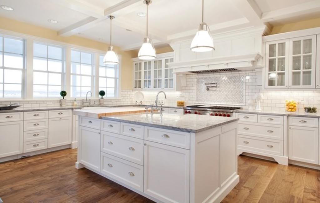 Image of: Home Depot Kitchen Cabinets White For Large Kitchen