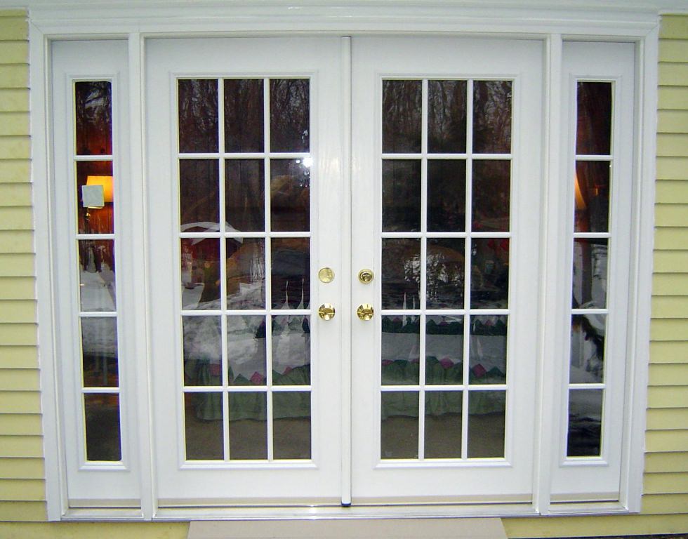 Image of: Lowes Storm Doors Style