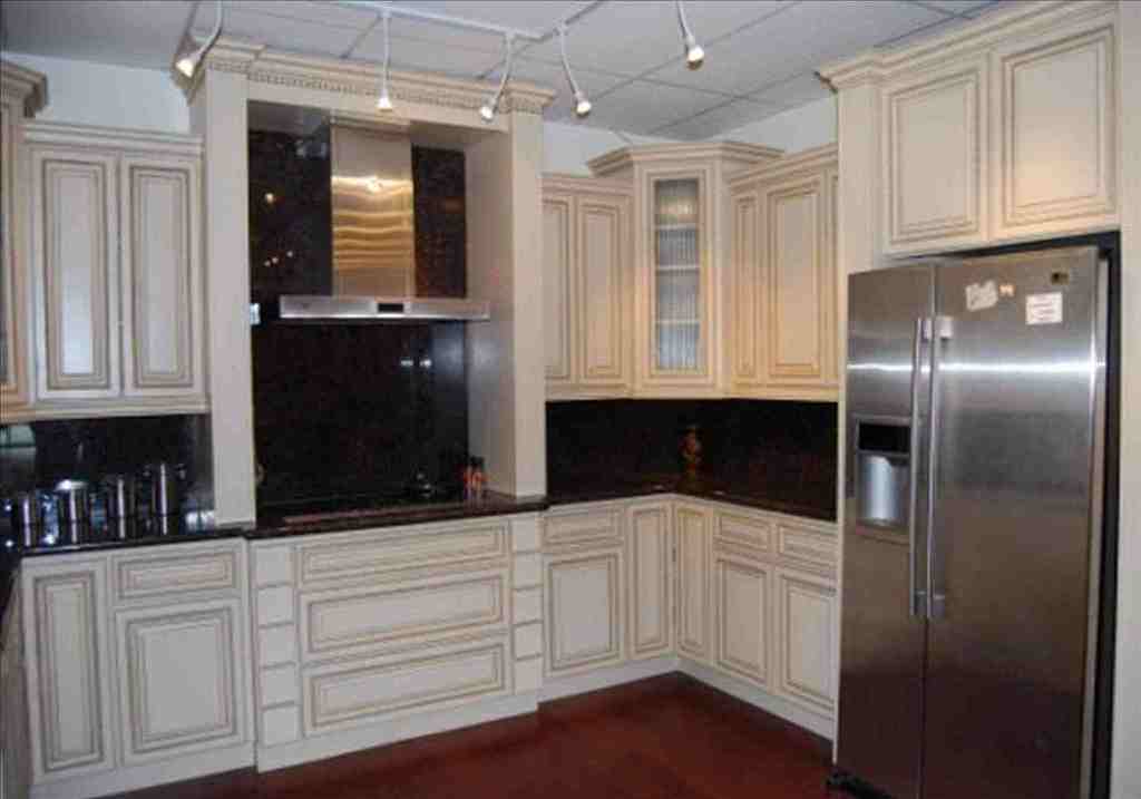 Image of: Thomasville Kitchen Cabinets Reviews