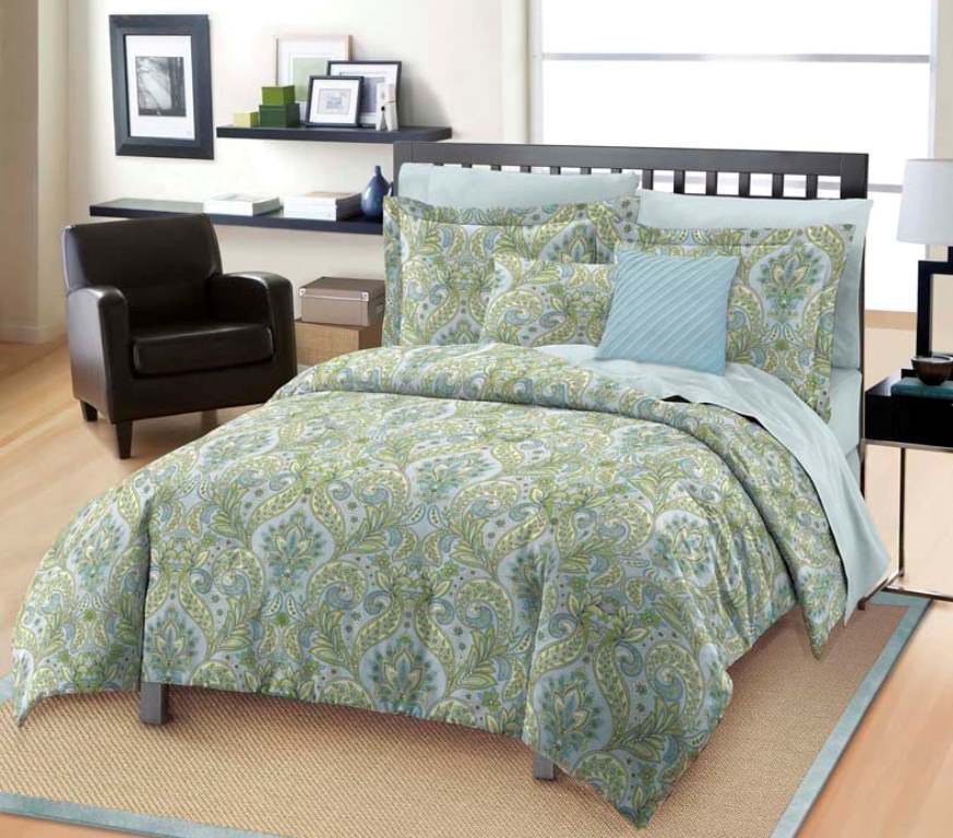 Image of: Green Paisley Bedding