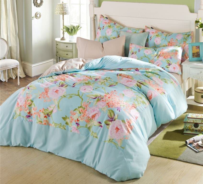 Image of: Paisley Bedding Collection