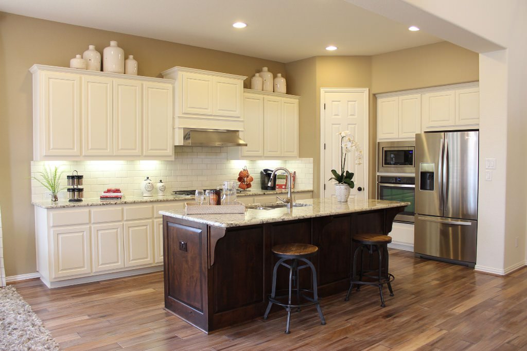 Image of: kitchen cabinets colors and styles