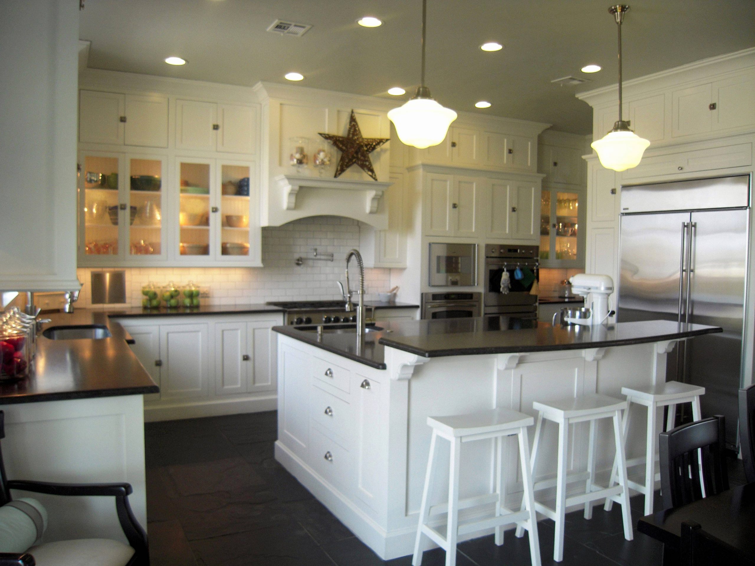 Image of: kitchen color ideas for small kitchens