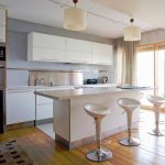 kitchen island with stools picture