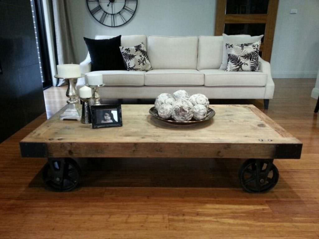 Image of: coffee table with wheels plans