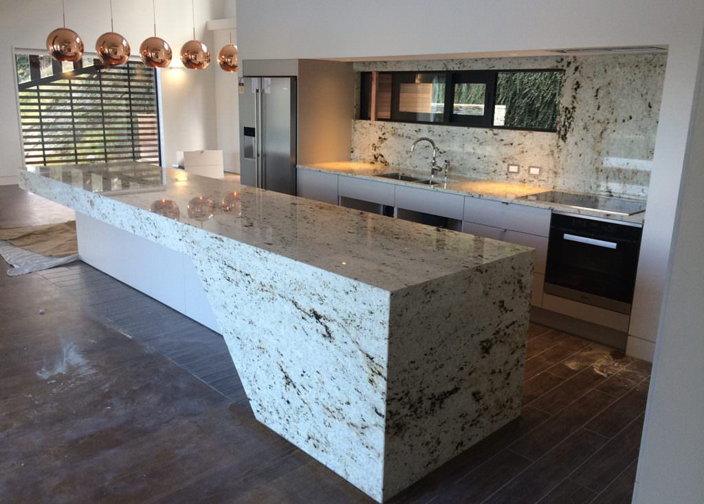 Image of: colonial cream granite with white cabinets