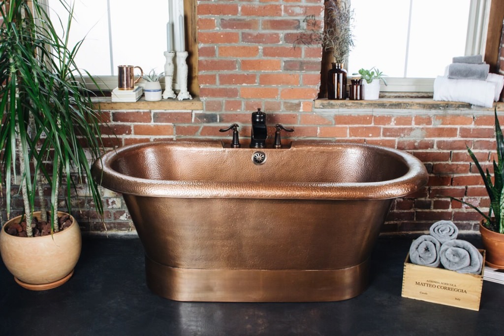 Image of: copper-bathtubs-closeout