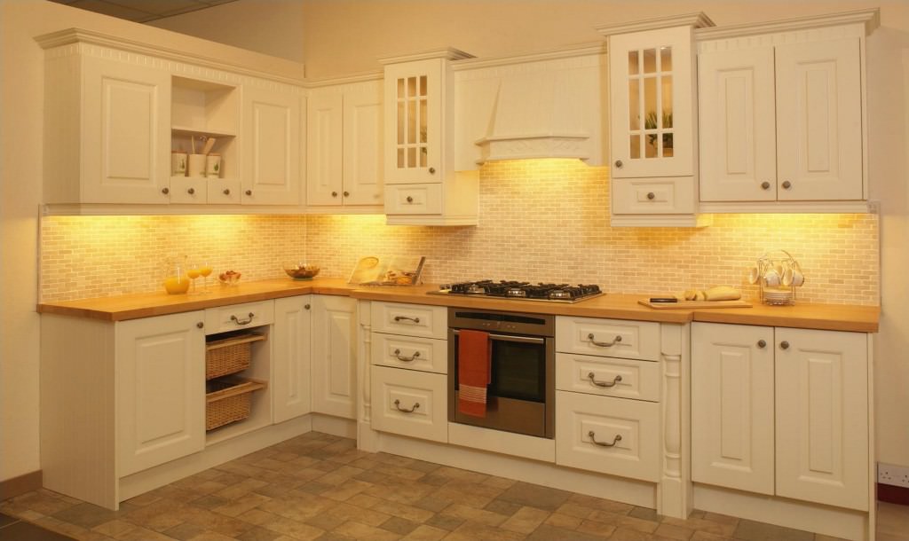 Image of: cream kitchen cabinets wall color