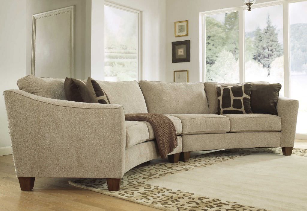 Image of: curved sectional sofa idea